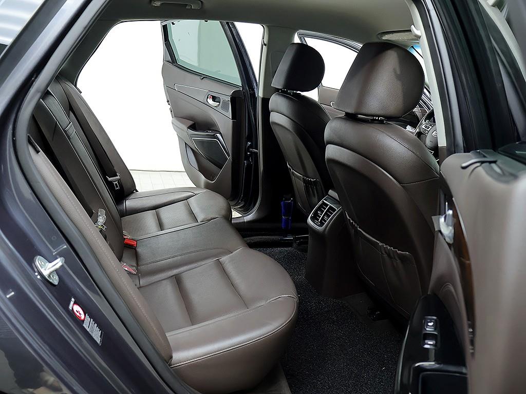 Kia K7 — photo 12