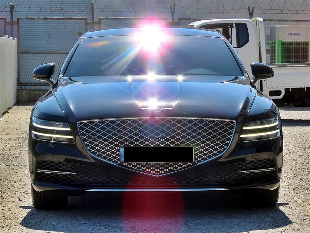 Genesis G80 — photo 01