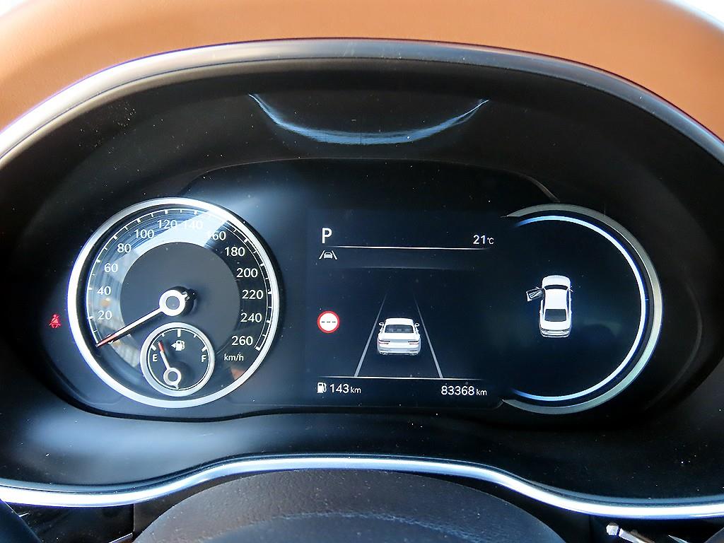 Genesis G80 — photo 09