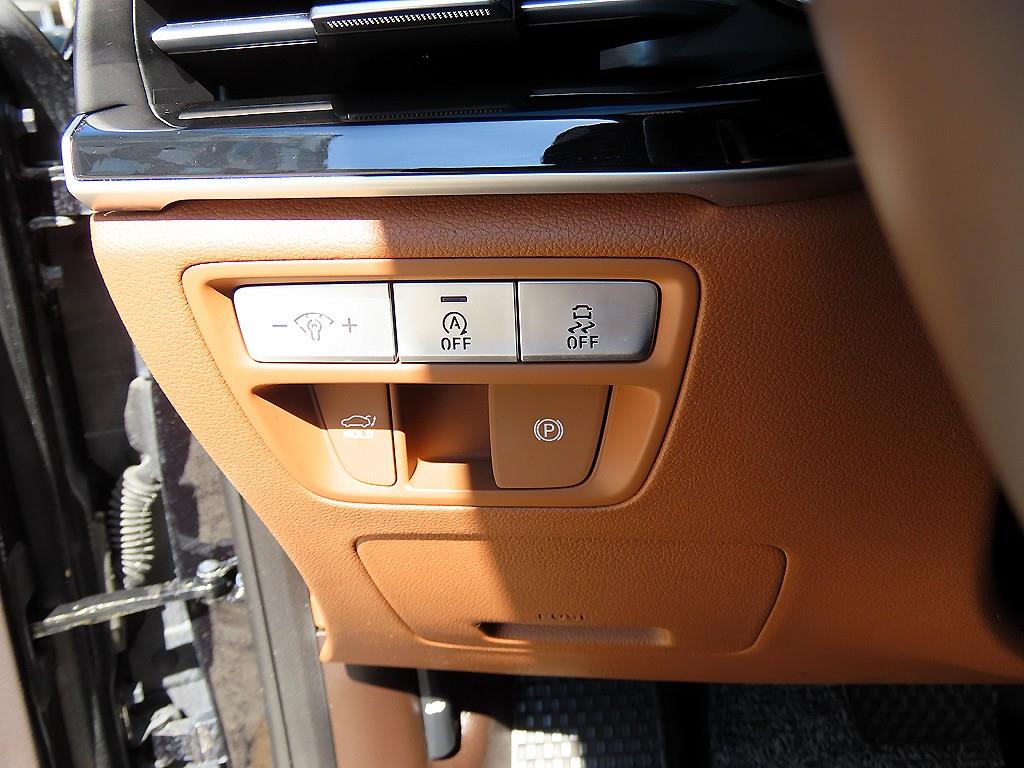 Genesis G80 — photo 12
