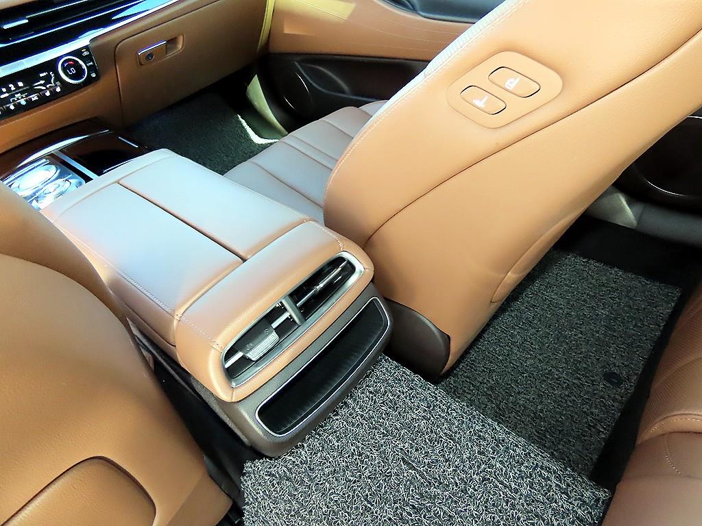 Genesis G80 — photo 15