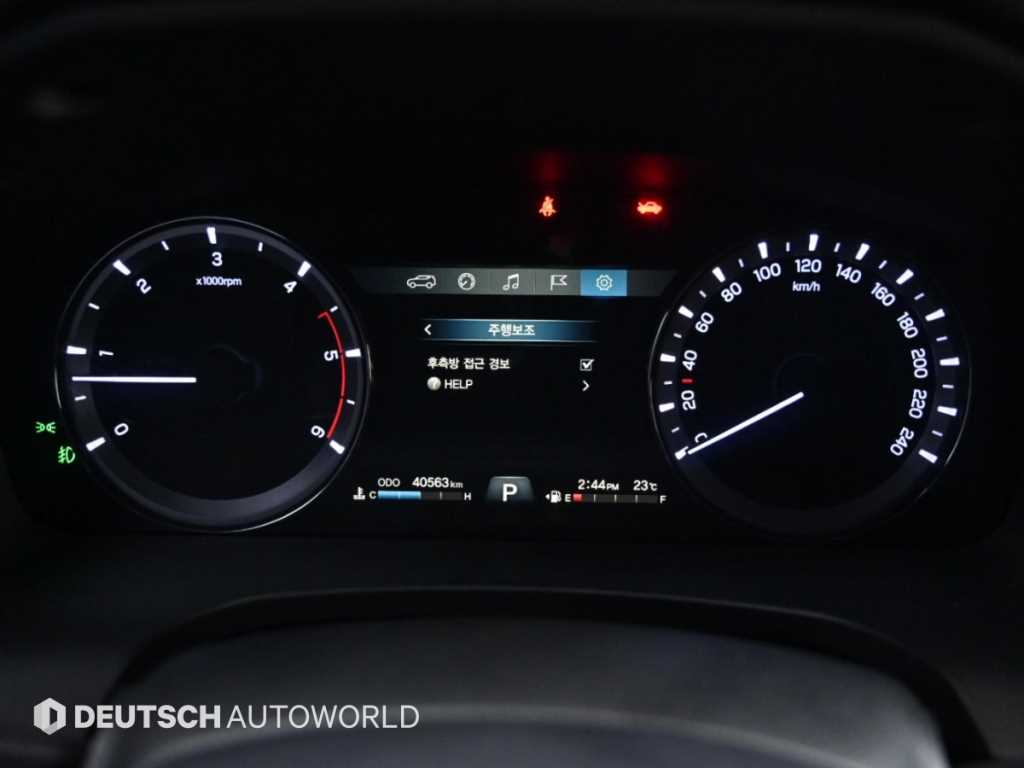 KGM Rexton — photo 08