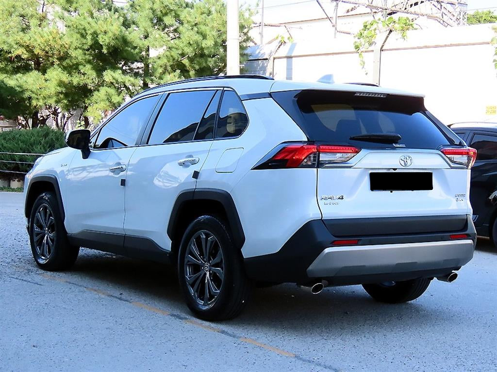 Toyota RAV4 — photo 03