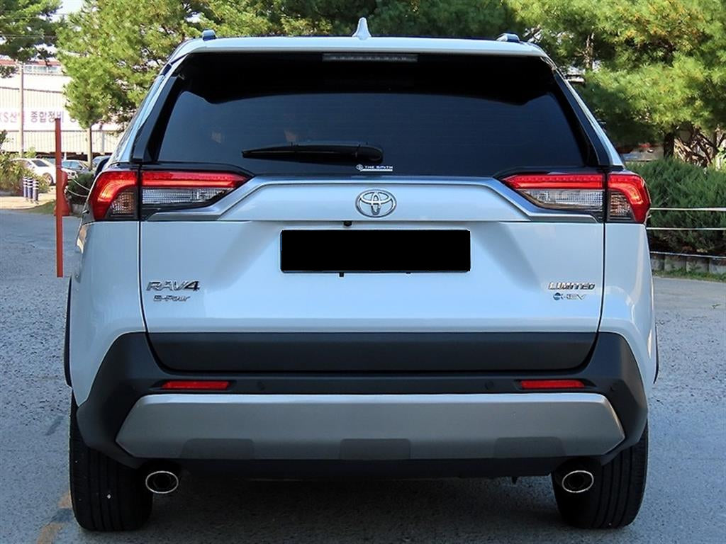 Toyota RAV4 — photo 04