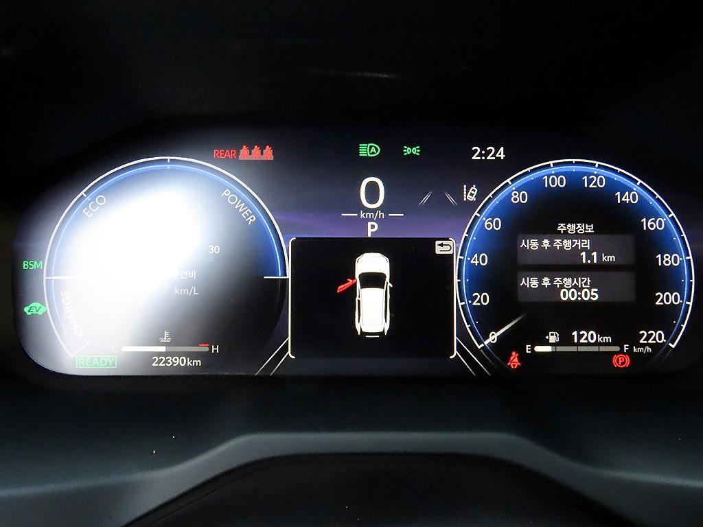 Toyota RAV4 — photo 09