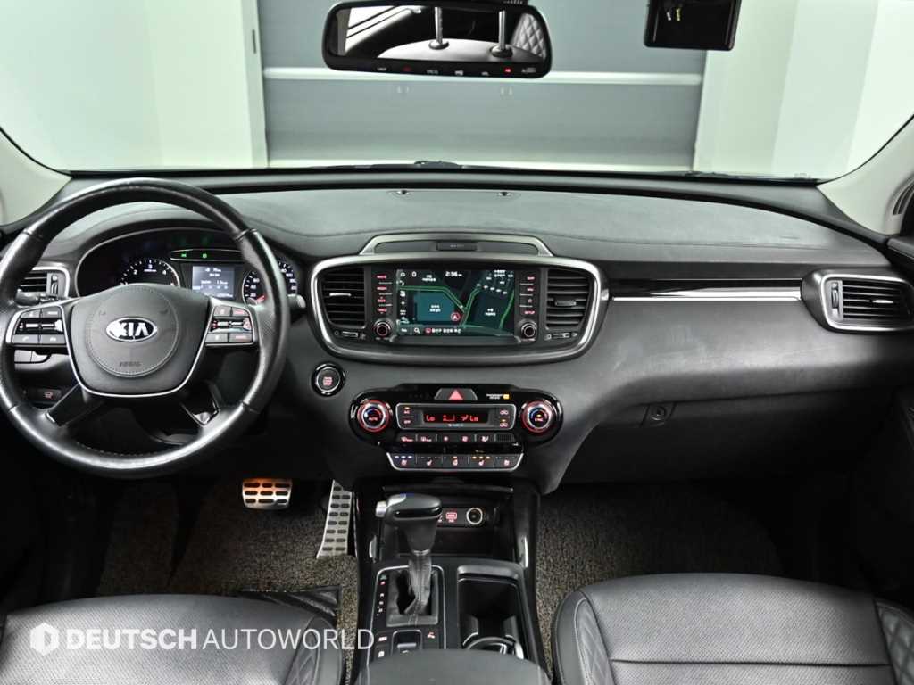 Kia Sorento — photo 07
