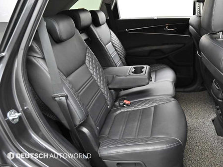 Kia Sorento — photo 12