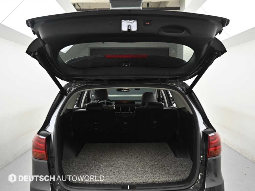 Kia Sorento — photo 19