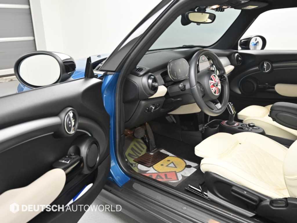 Mini Cooper — photo 11