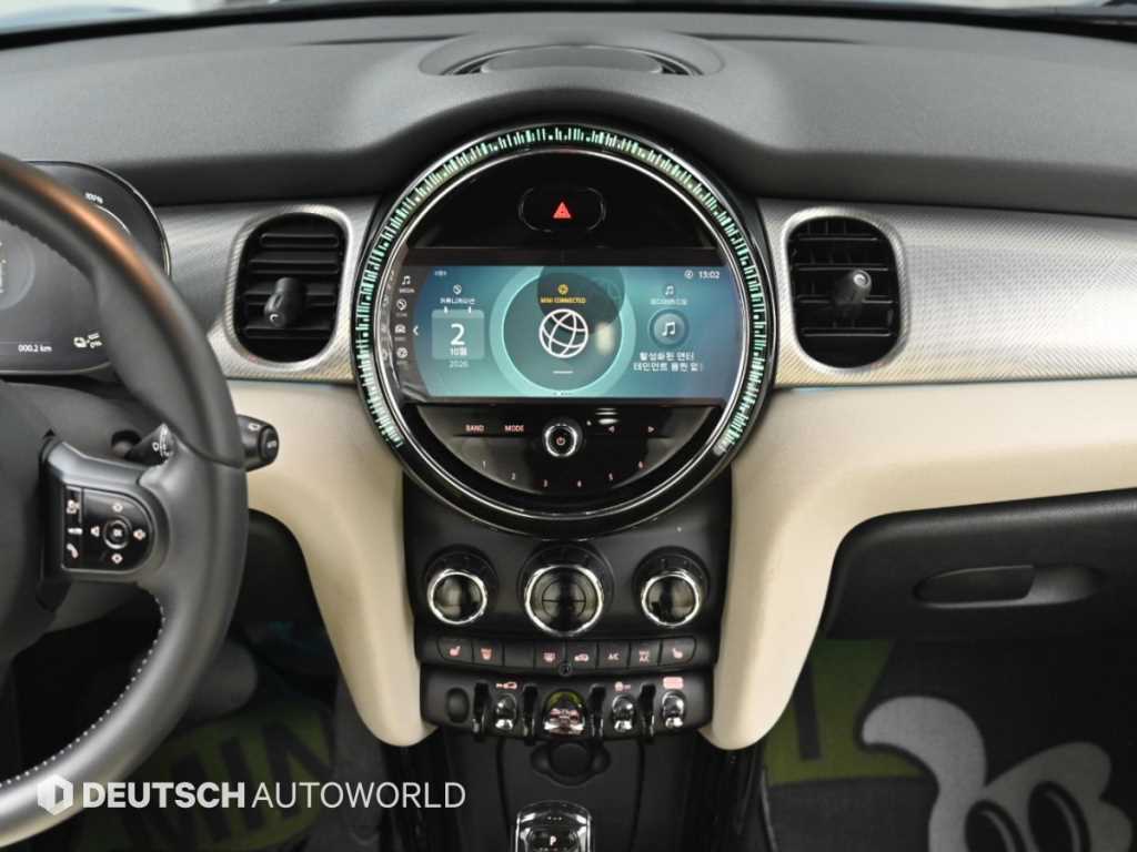 Mini Cooper — photo 14