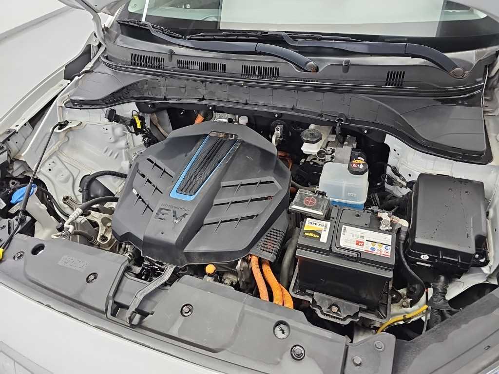 Hyundai Kona — photo 05
