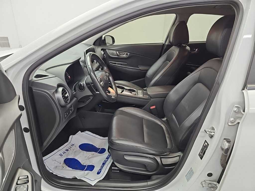 Hyundai Kona — photo 11