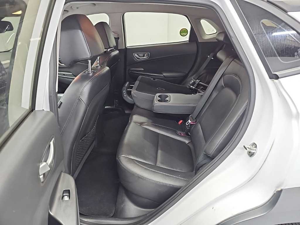 Hyundai Kona — photo 12