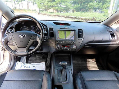 Kia K3 — photo 07