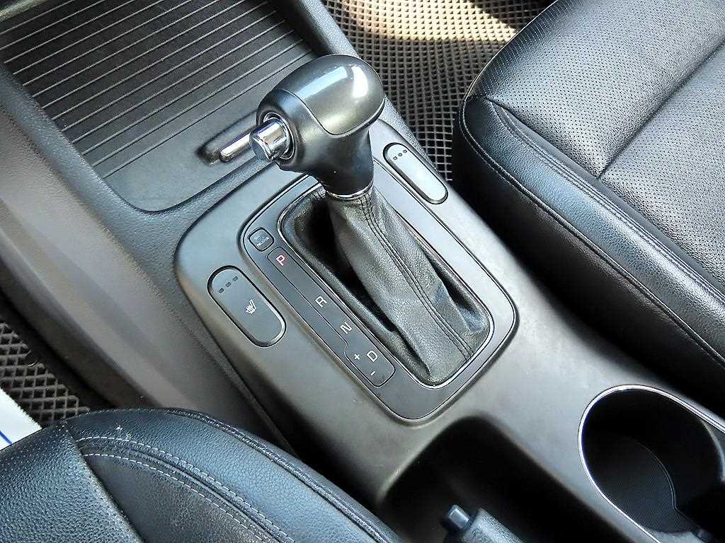 Kia K3 — photo 10