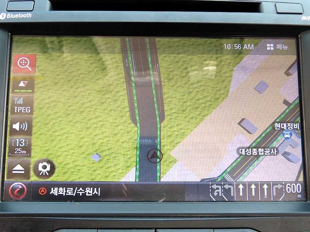 Kia K3 — photo 14