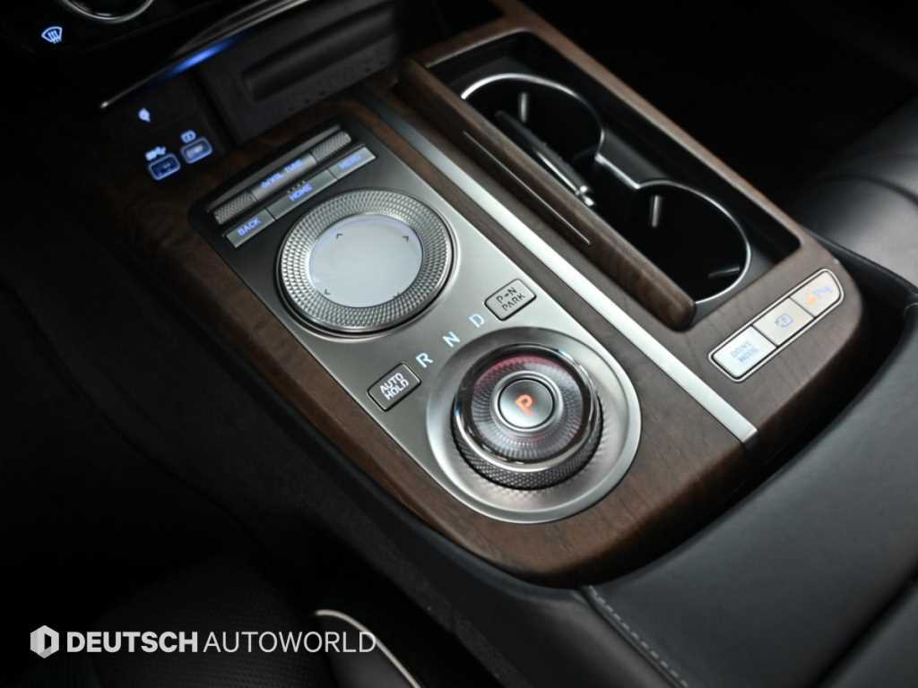 Genesis G80 — photo 09