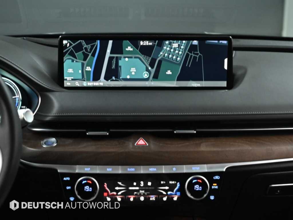 Genesis G80 — photo 14