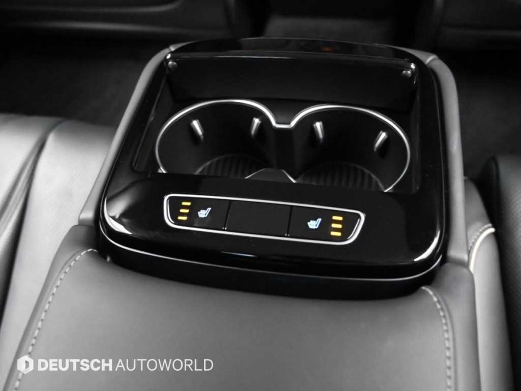 Genesis G80 — photo 16
