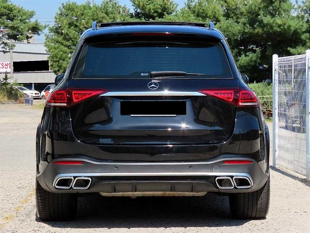 Mercedes-Benz GLE-Class — photo 04