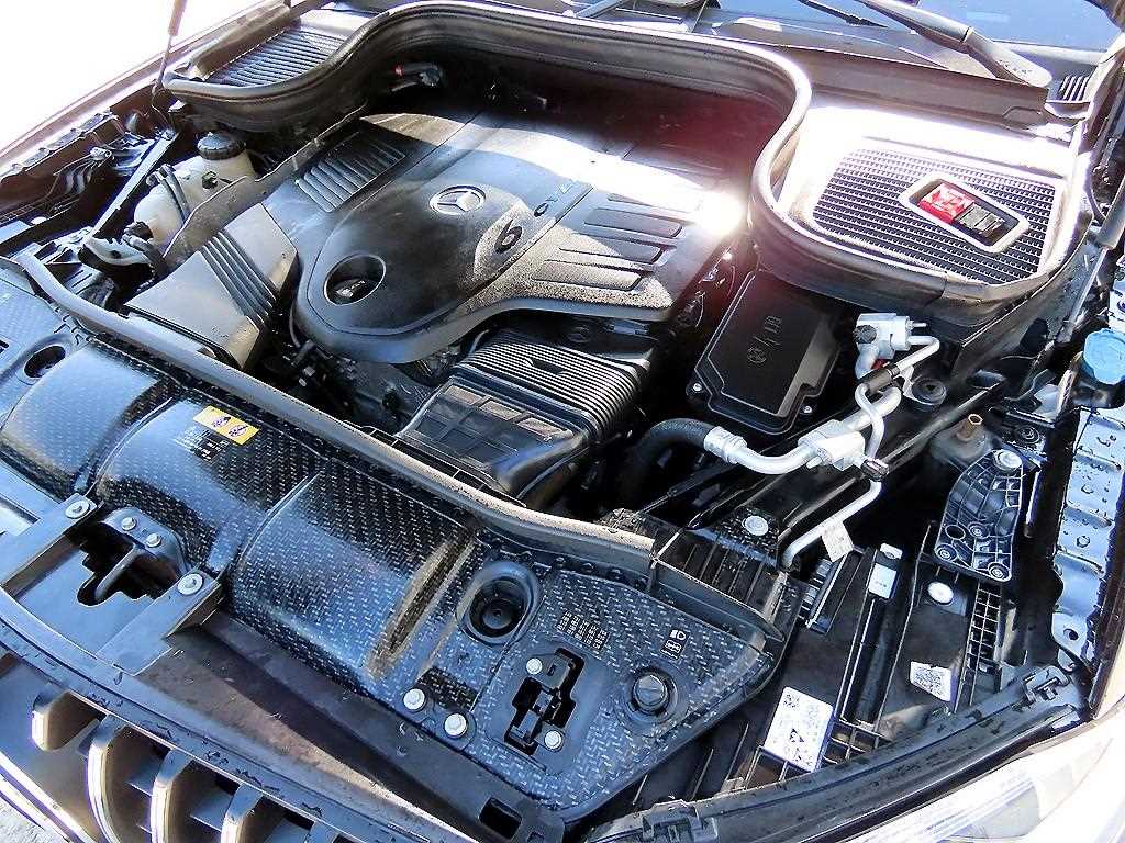 Mercedes-Benz GLE-Class — photo 19