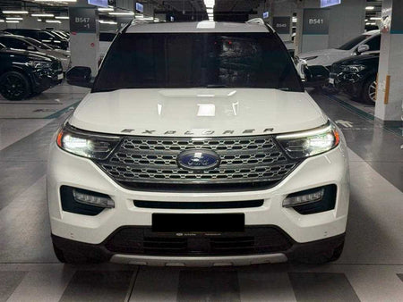 Ford Explorer — photo 02