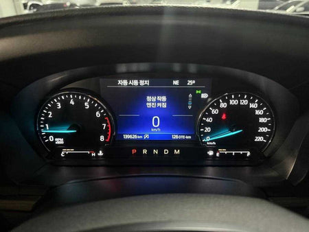 Ford Explorer — photo 07