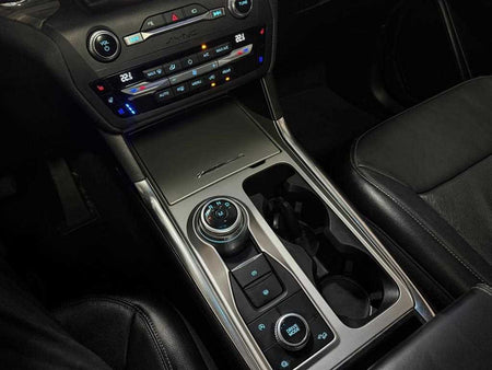 Ford Explorer — photo 15