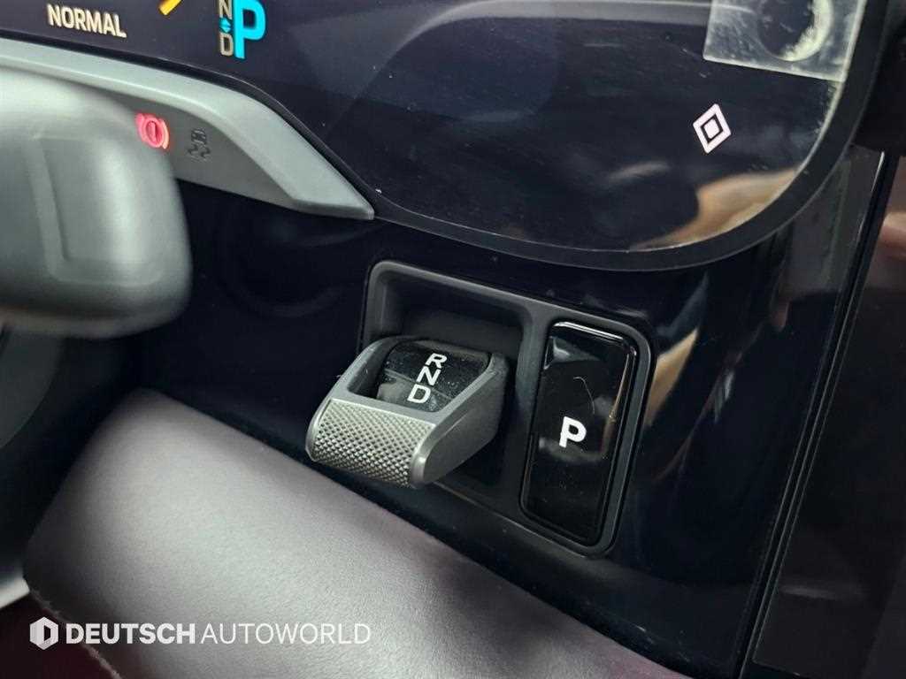 Porsche Taycan — photo 10