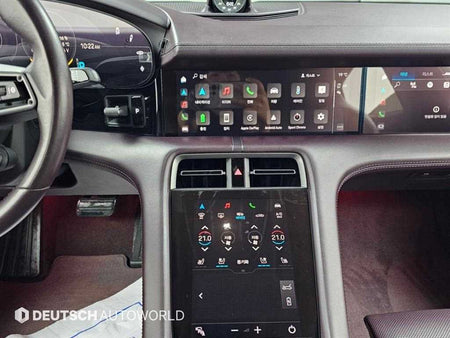 Porsche Taycan — photo 15