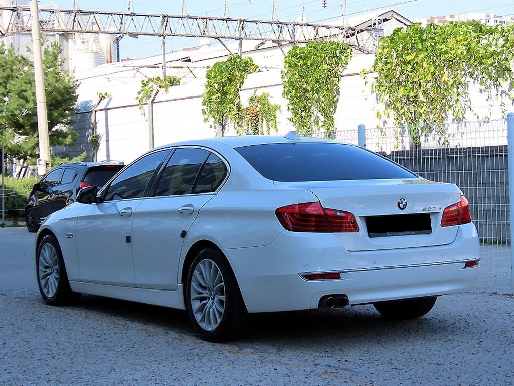 BMW 5-Series — photo 03