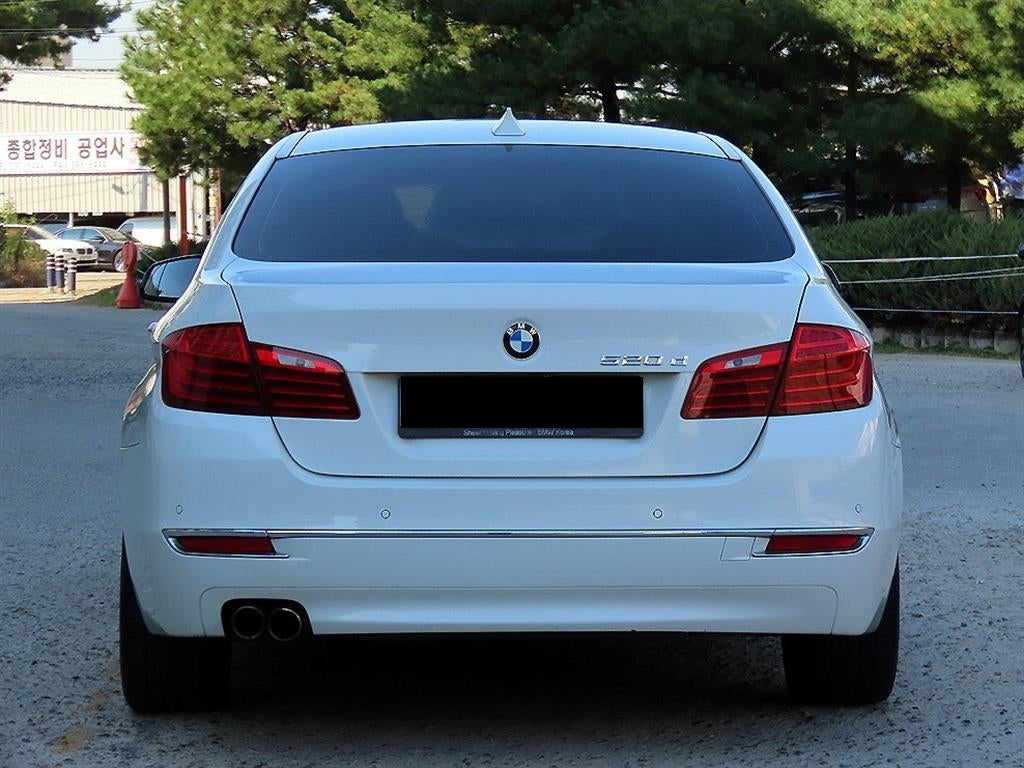 BMW 5-Series — photo 04