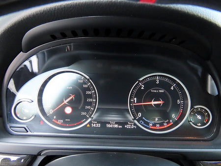 BMW 5-Series — photo 09