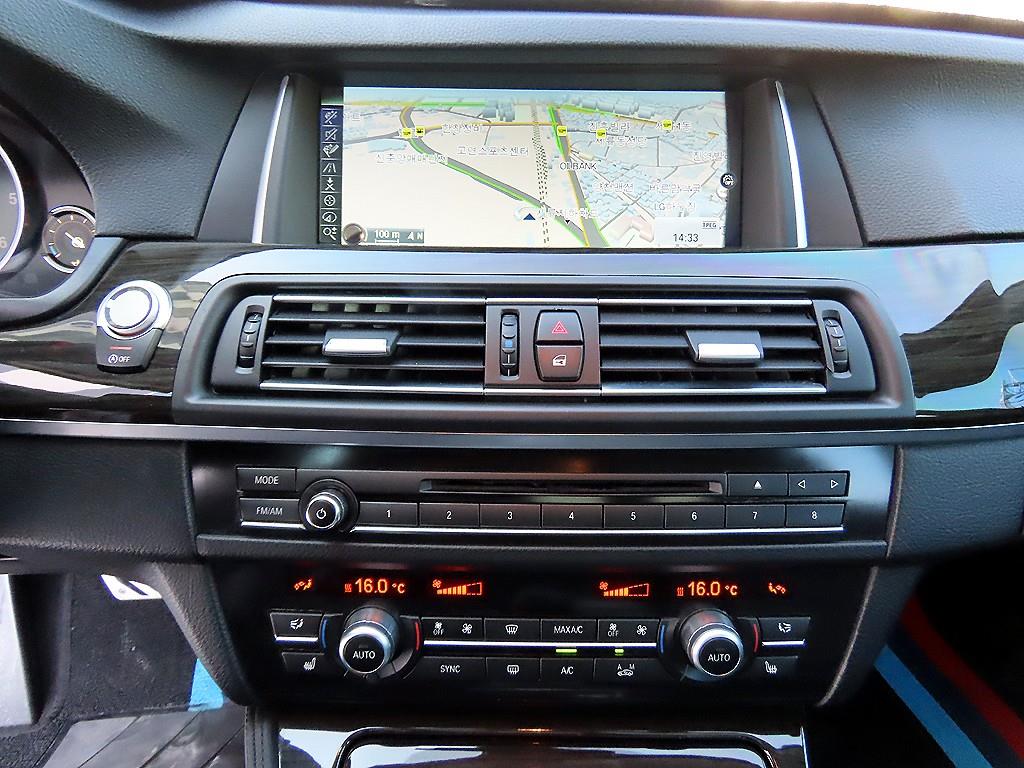 BMW 5-Series — photo 14
