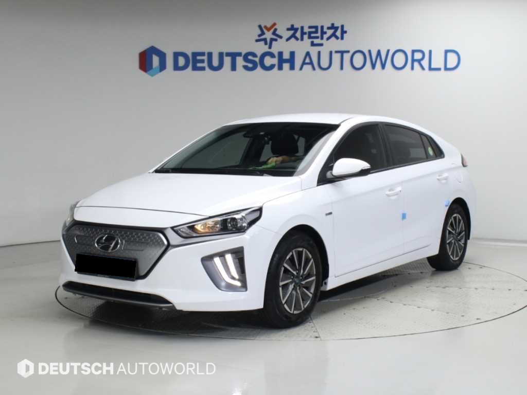 Hyundai Ioniq — photo 01