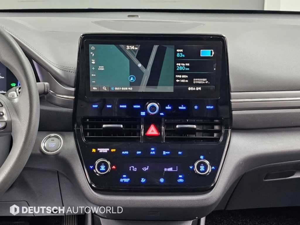Hyundai Ioniq — photo 14