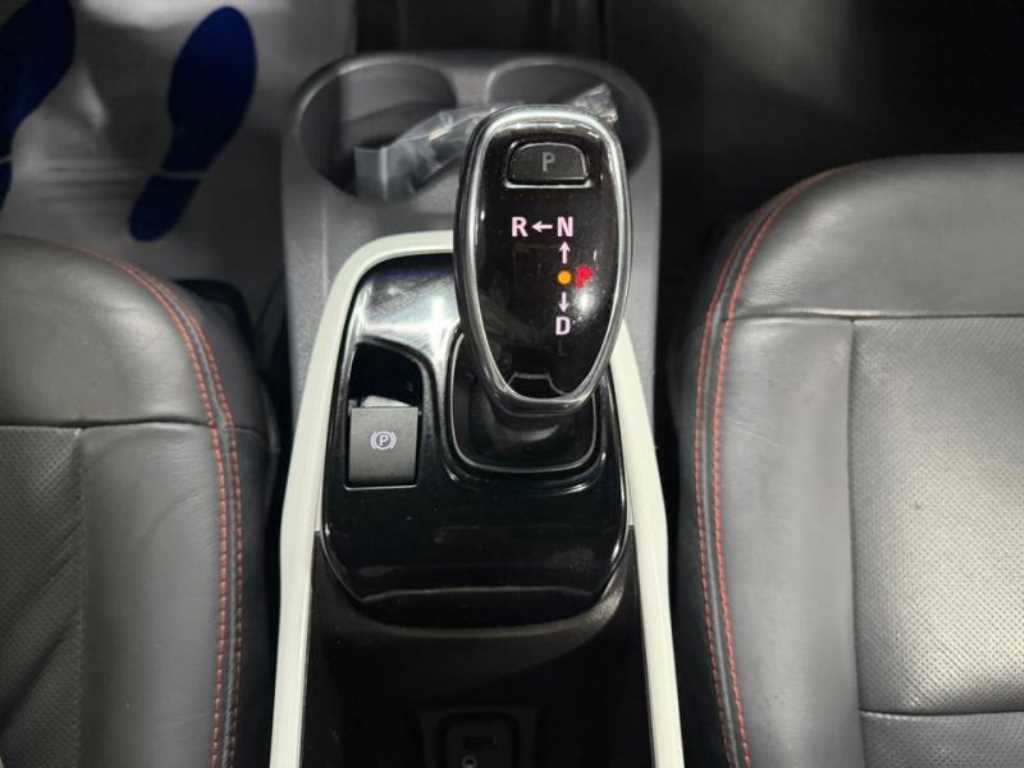 CHEVROLET Bolt EV — photo 12