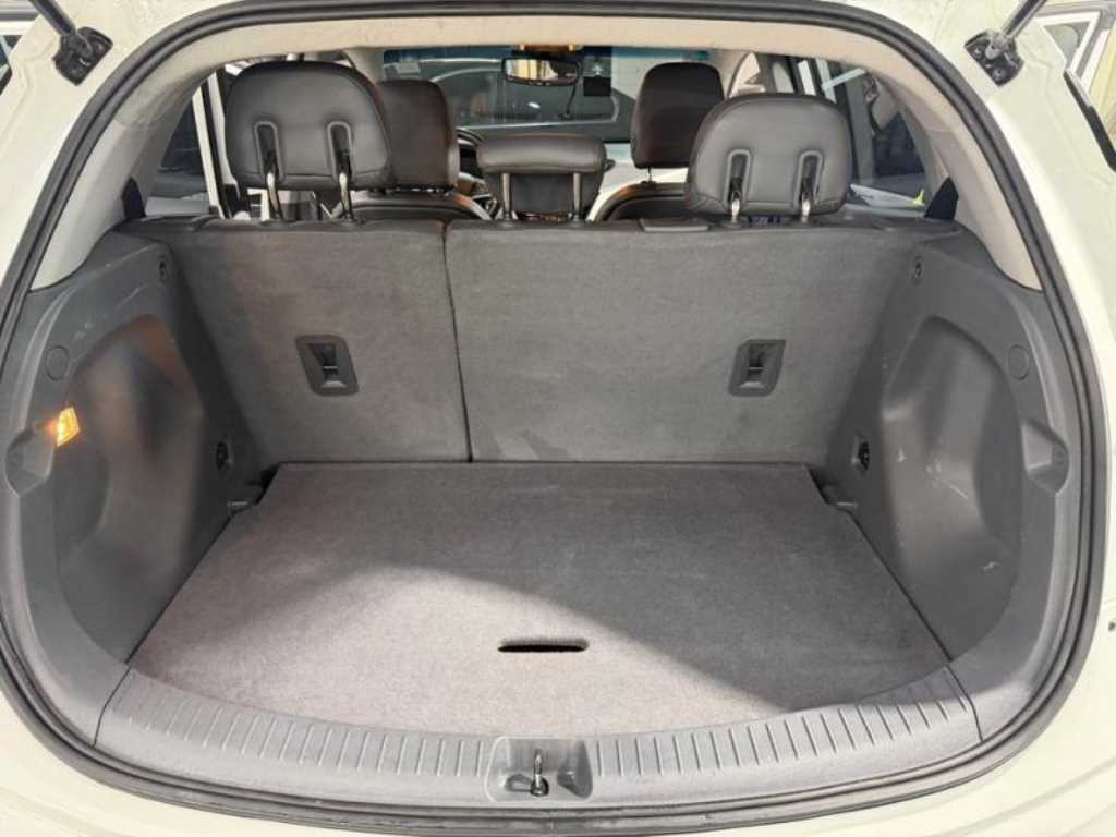 CHEVROLET Bolt EV — photo 18