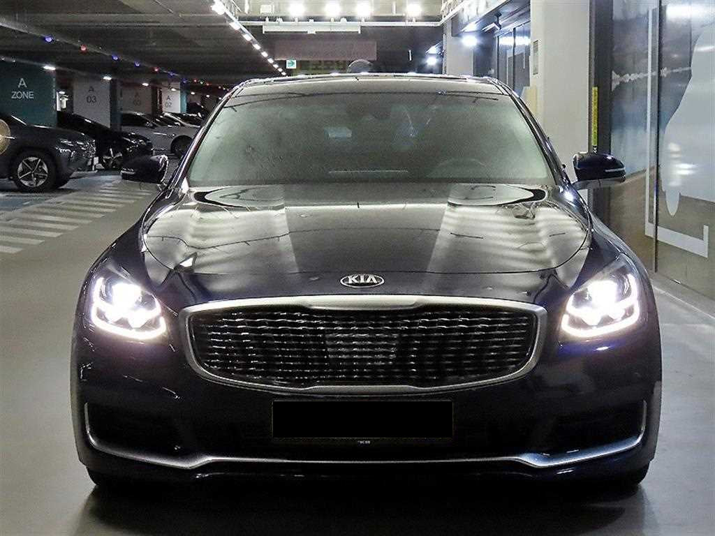 Kia K9 — photo 02
