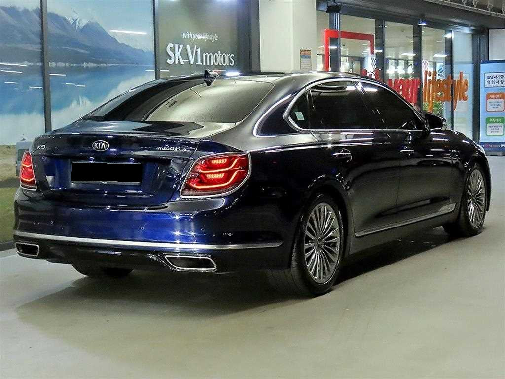 Kia K9 — photo 04