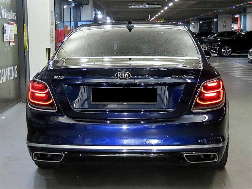Kia K9 — photo 05