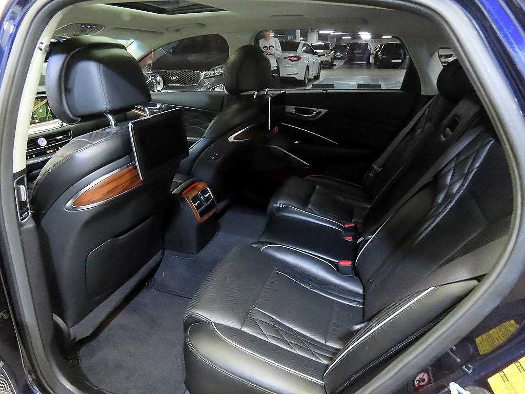 Kia K9 — photo 07