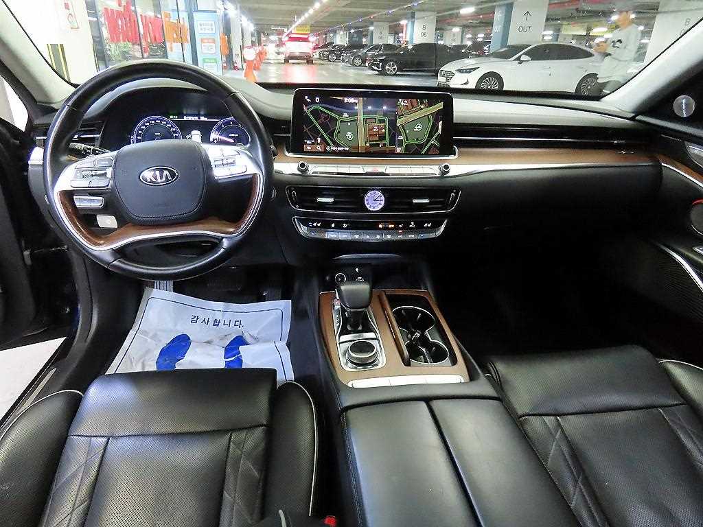 Kia K9 — photo 10