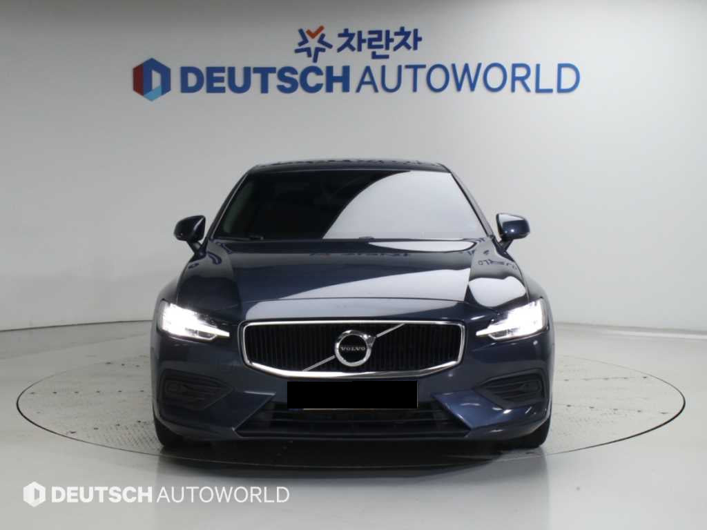 Volvo S60 — photo 03