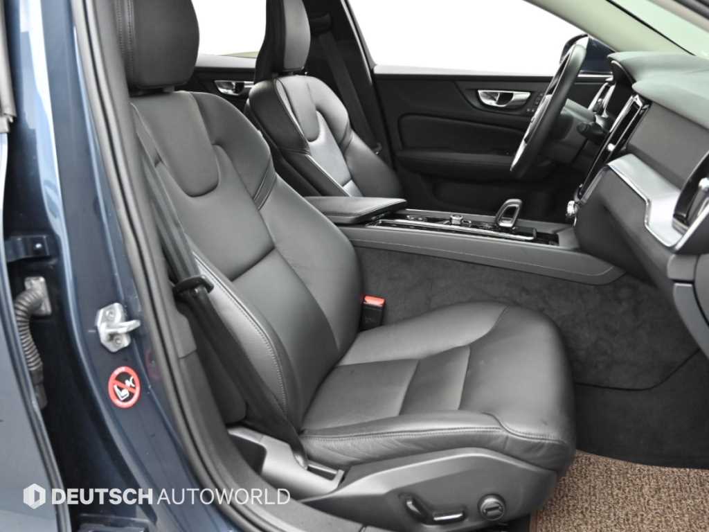 Volvo S60 — photo 10