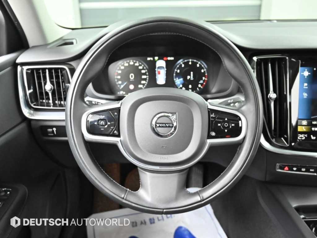 Volvo S60 — photo 13