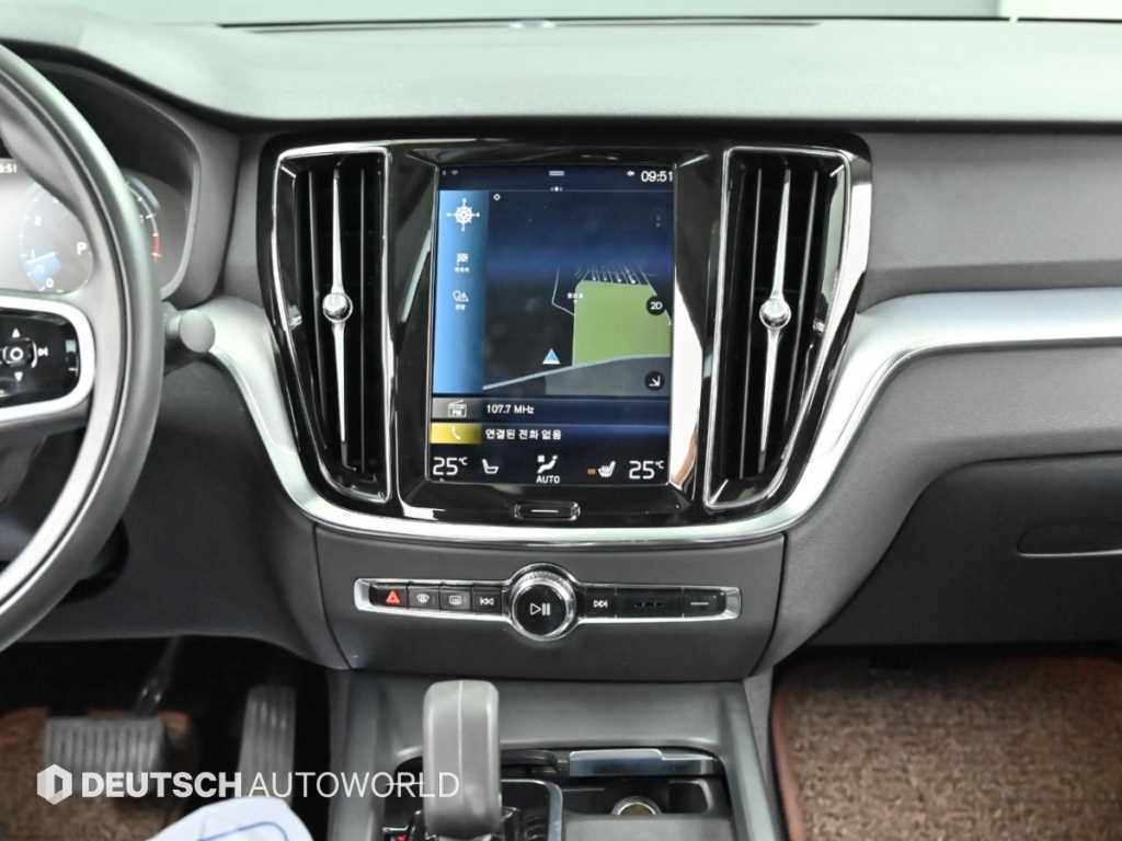 Volvo S60 — photo 14