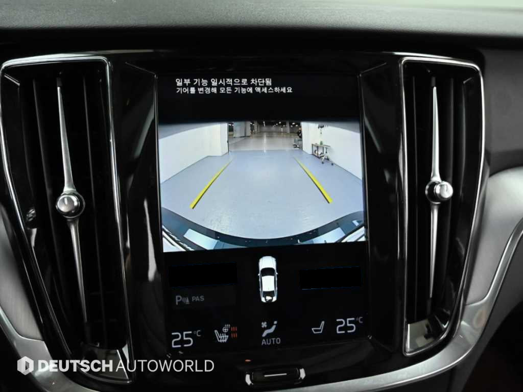 Volvo S60 — photo 15