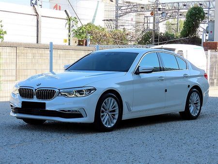 BMW 5-Series — photo 02