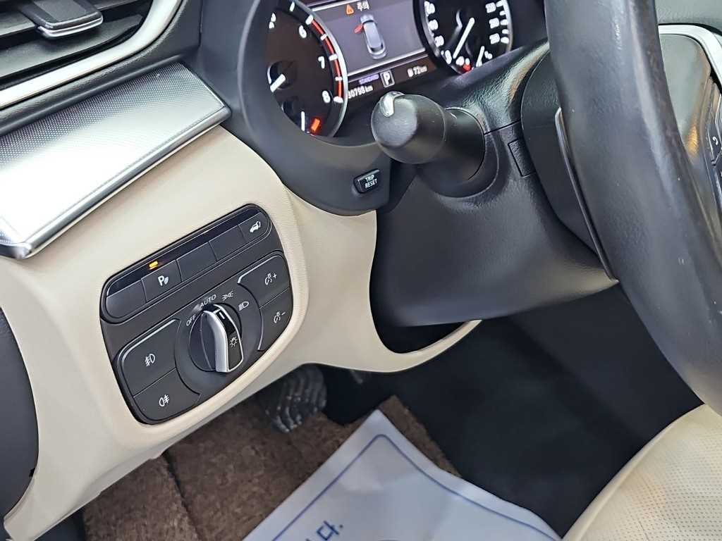 Infiniti QX50 — photo 17